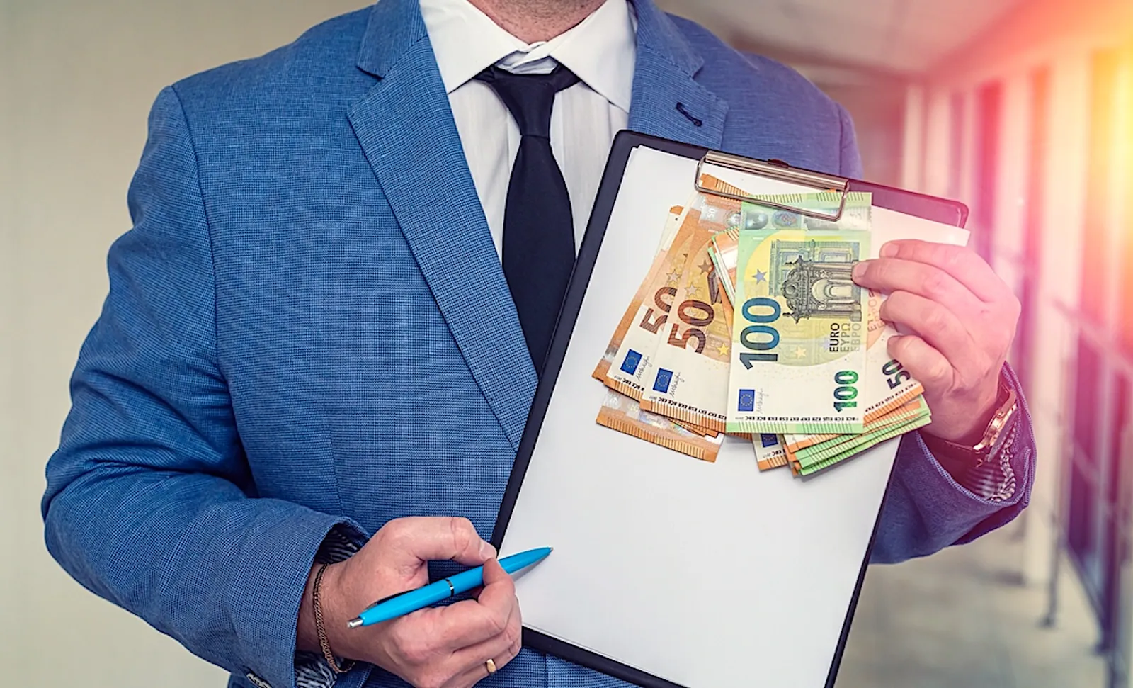 Augmentation du salaire minimum sans frais supplémentaires pour les employeurs